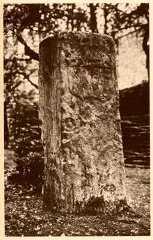 Borne aux armes de Henri IV (Mus�e)