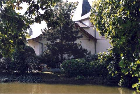 Cl�ture en bordures de rivi�res ou de lacs